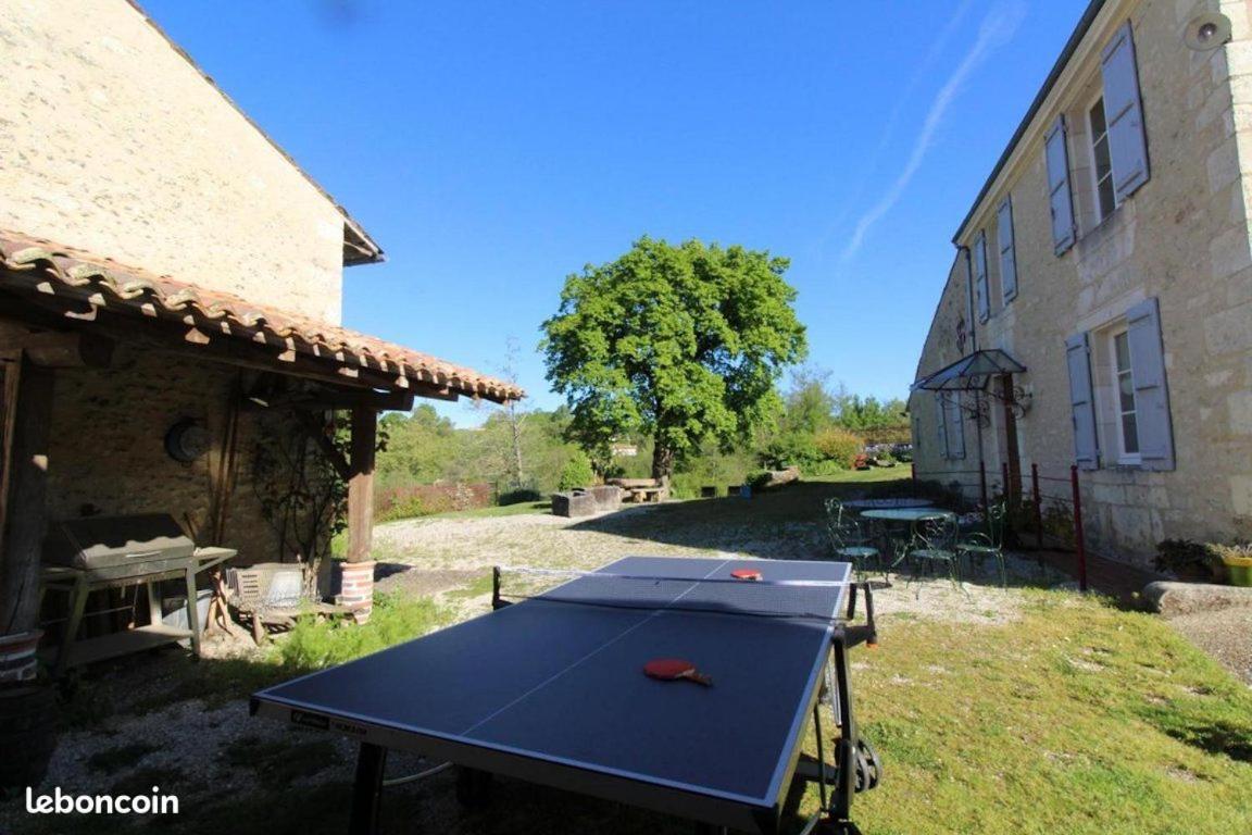 Maison De Campagne Saint-Bris-des-Bois Exteriér fotografie